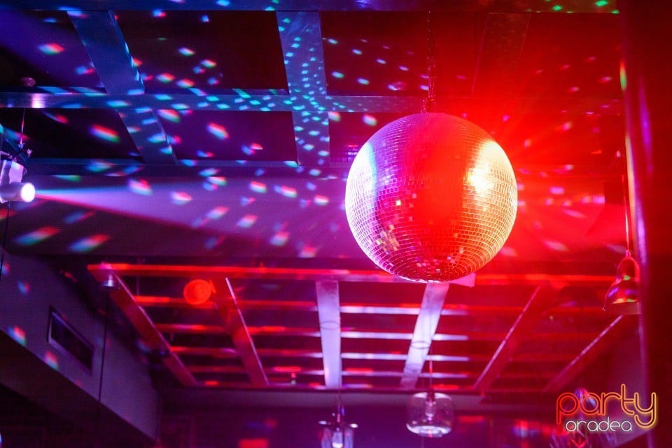 Saturday Night Party, Green Pub