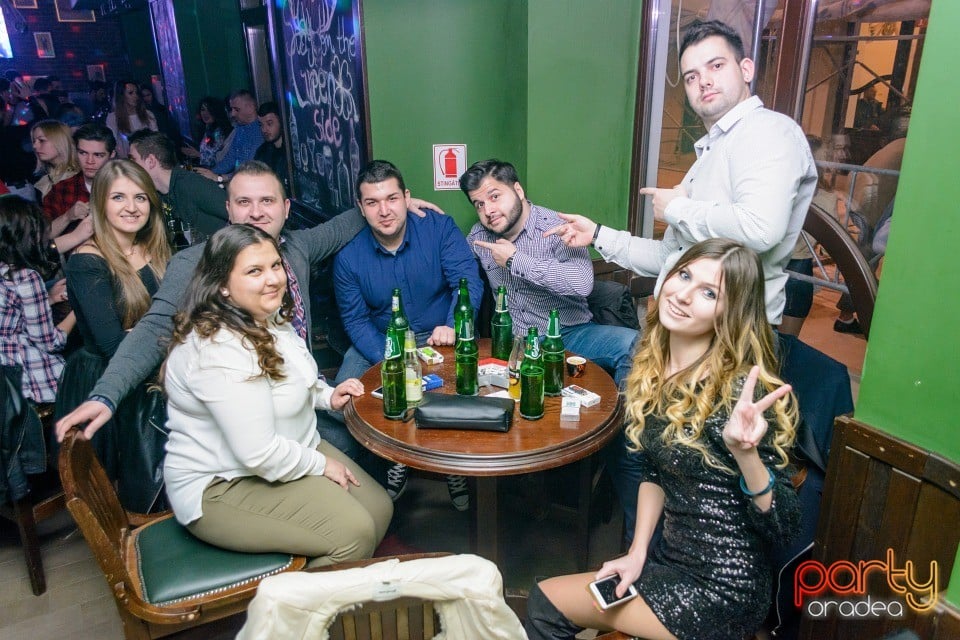 Saturday Night Party, Green Pub