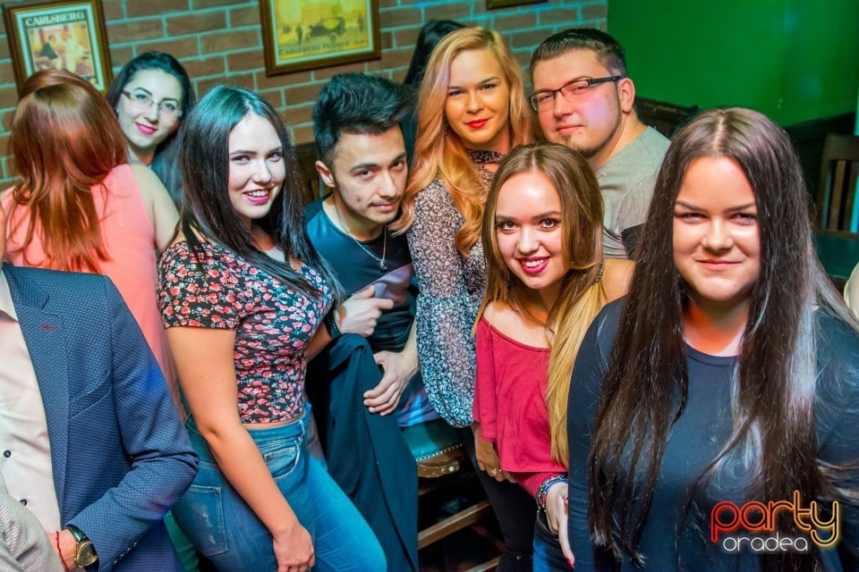 Saturday Night Party, Green Pub