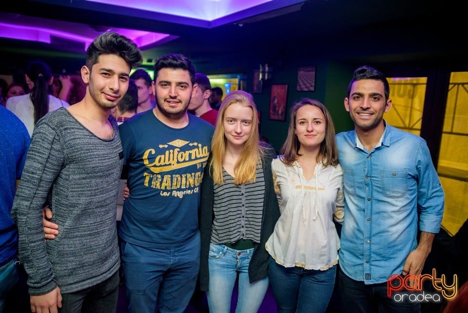 Saturday Night Party, Green Pub