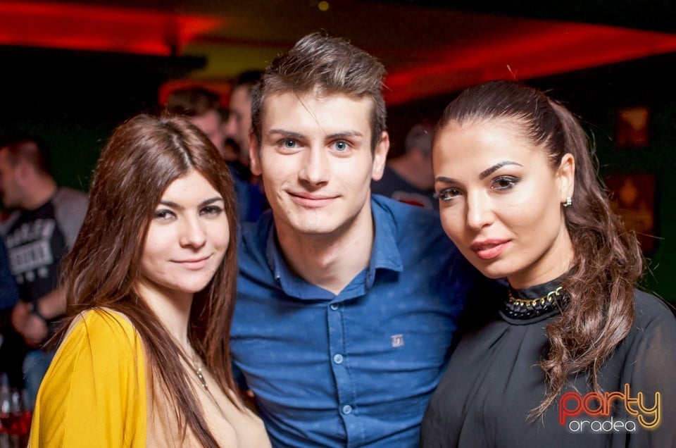 Saturday Night Party, Green Pub