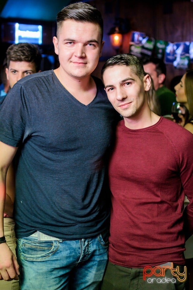 Saturday Night Party, Green Pub