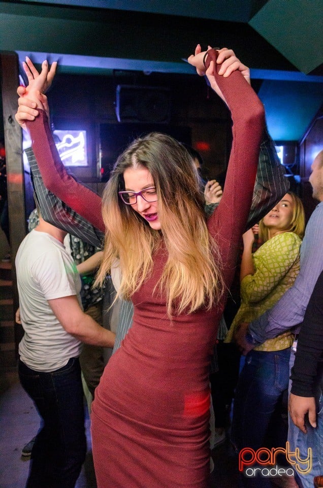 Saturday Night Party, Green Pub