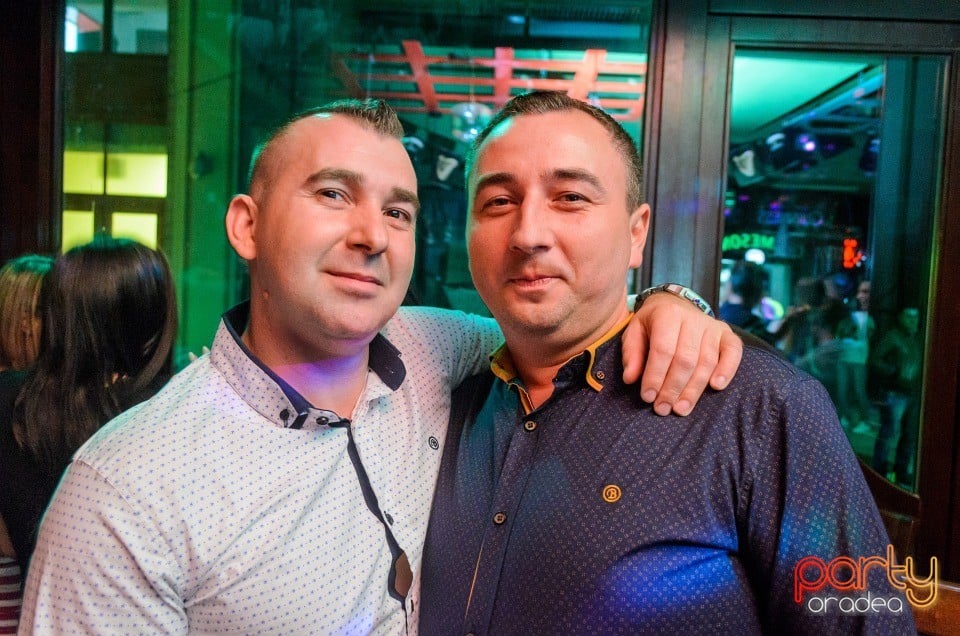 Saturday Night Party, Green Pub