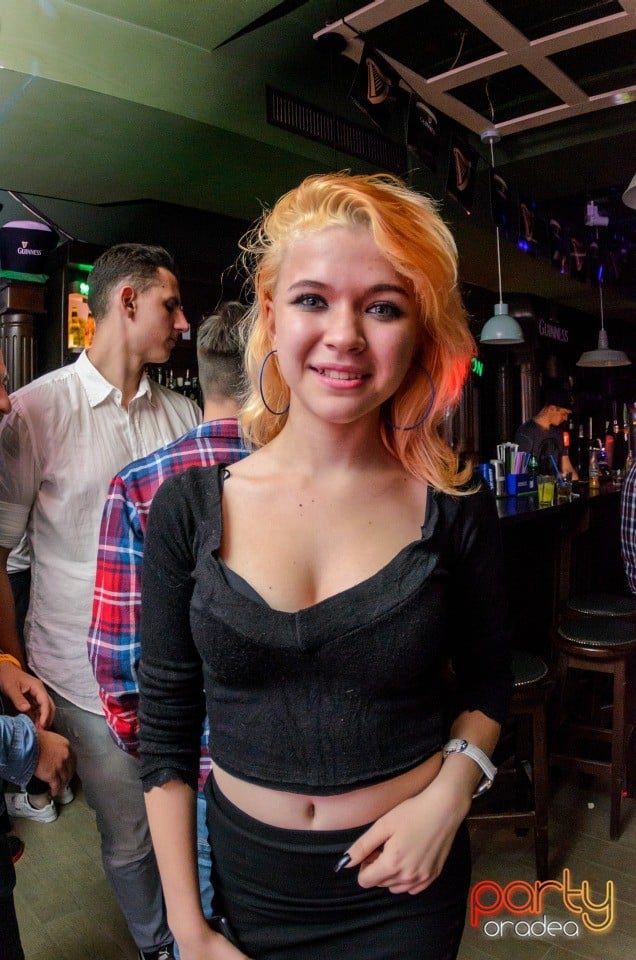Saturday Night Party, Green Pub