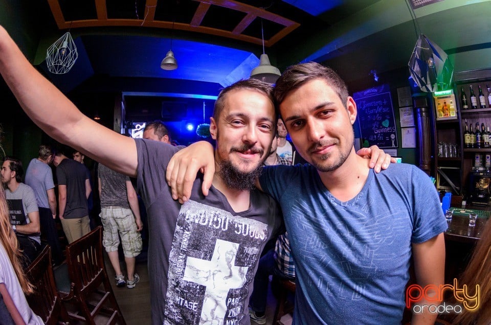 Saturday Night Party, Green Pub