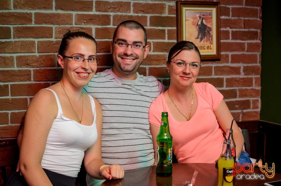 Saturday Night Party, Green Pub