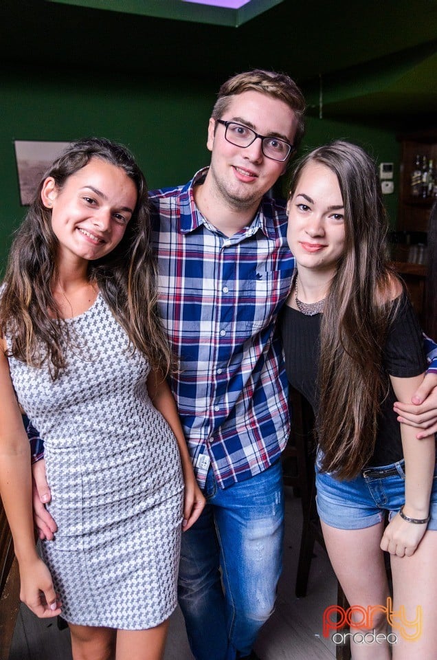 Saturday Night Party, Green Pub