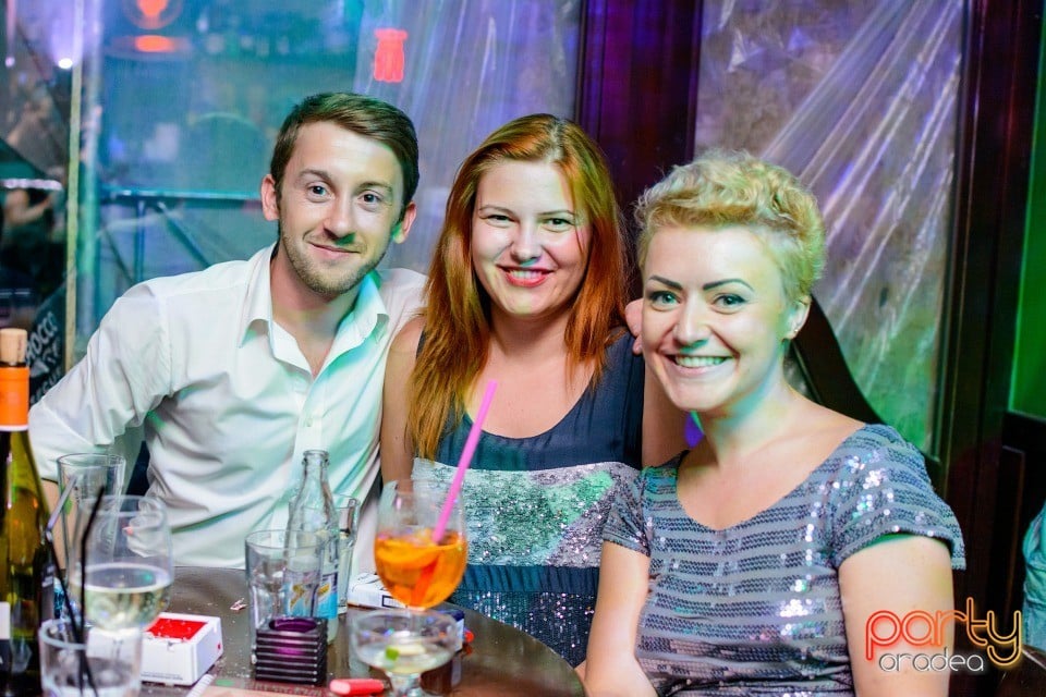 Saturday Night Party, Green Pub