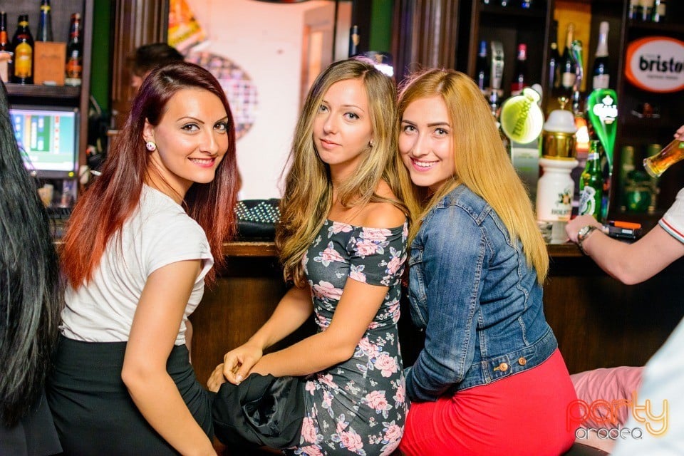 Saturday Night Party, Green Pub