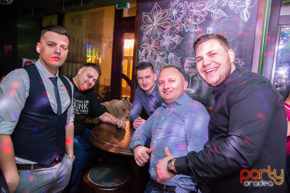 Saturday Night Party, Green Pub