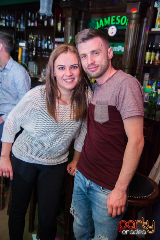 Saturday Night Party, Green Pub