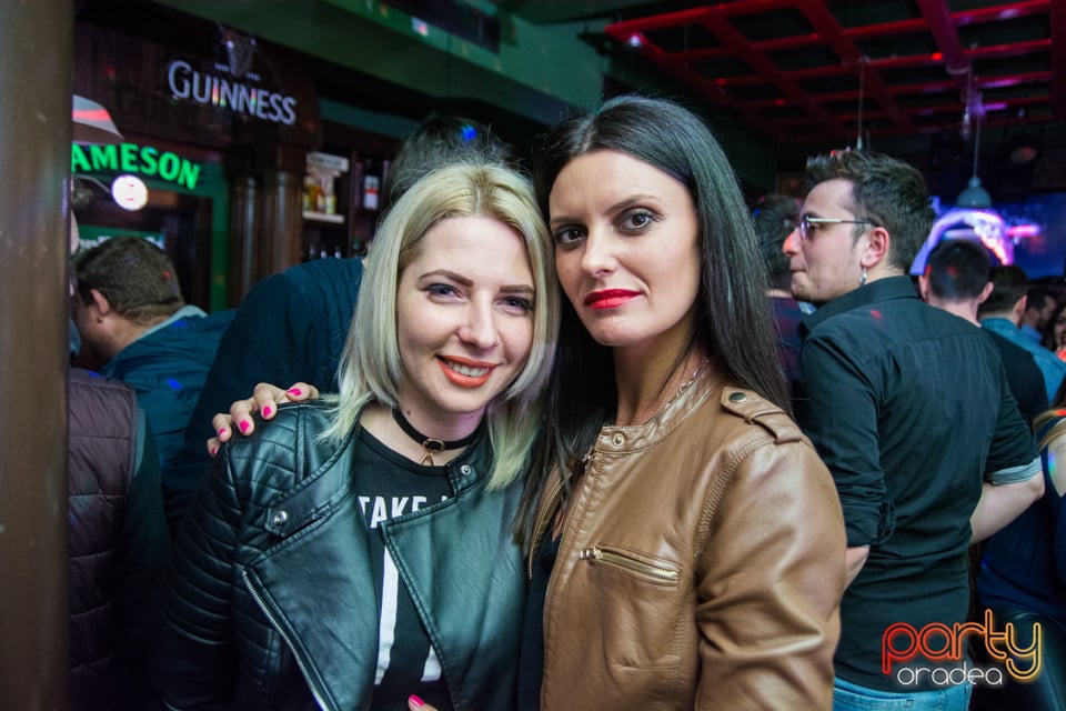 Saturday Night Party, Green Pub