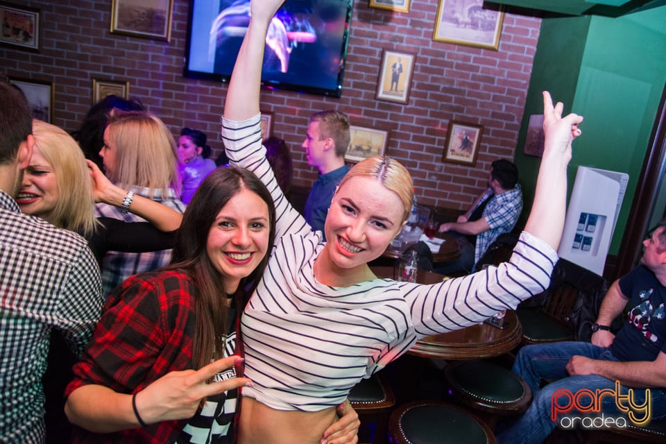 Saturday Night Party, Green Pub