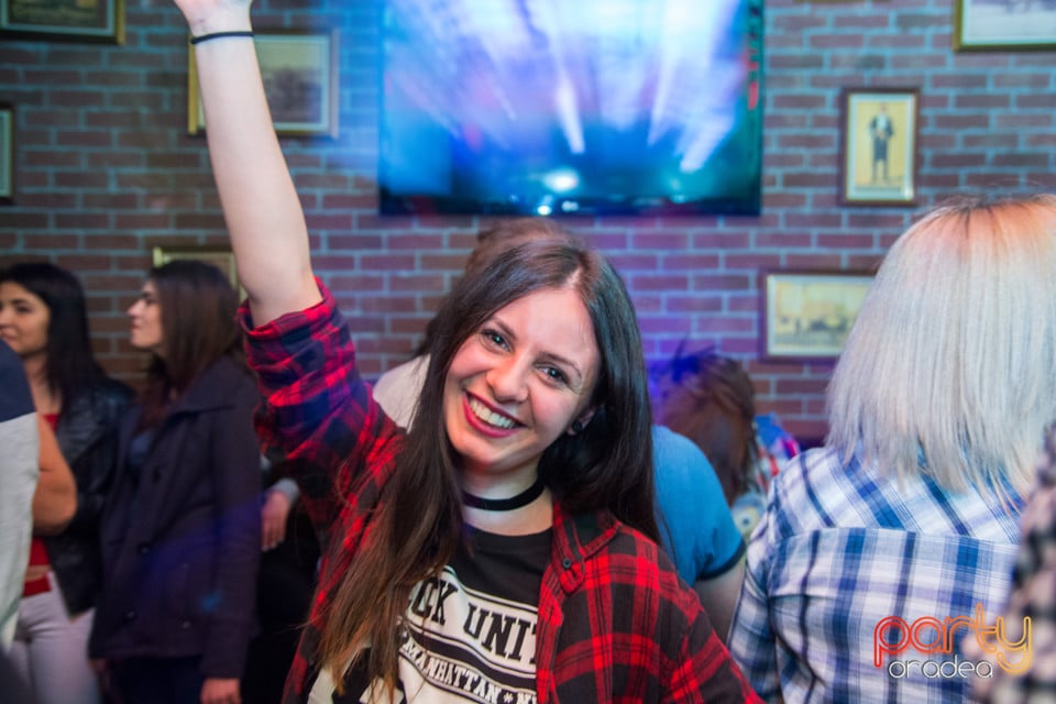 Saturday Night Party, Green Pub