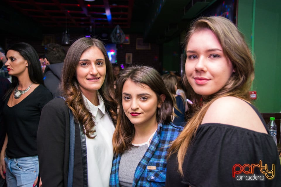 Saturday Night Party, Green Pub