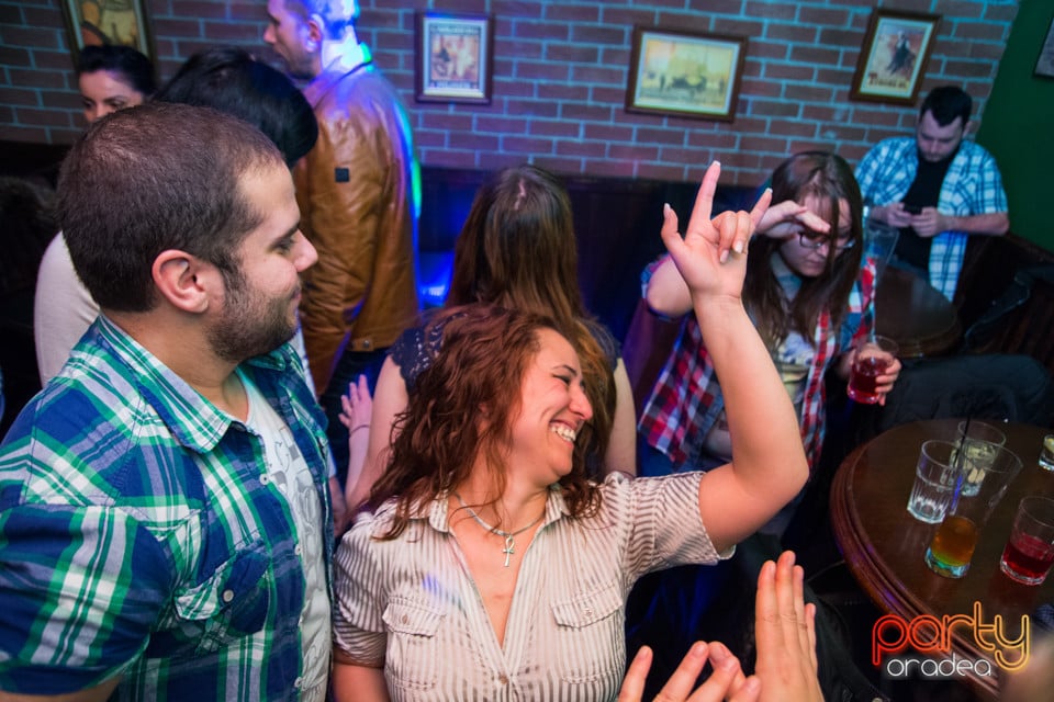 Saturday Night Party, Green Pub