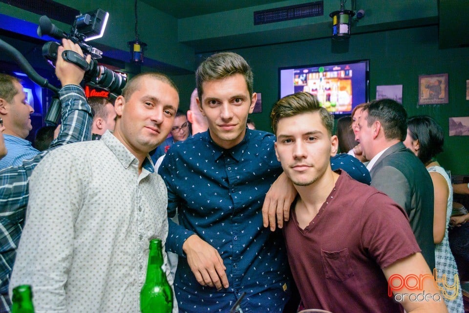 Saturday Night Party, Green Pub