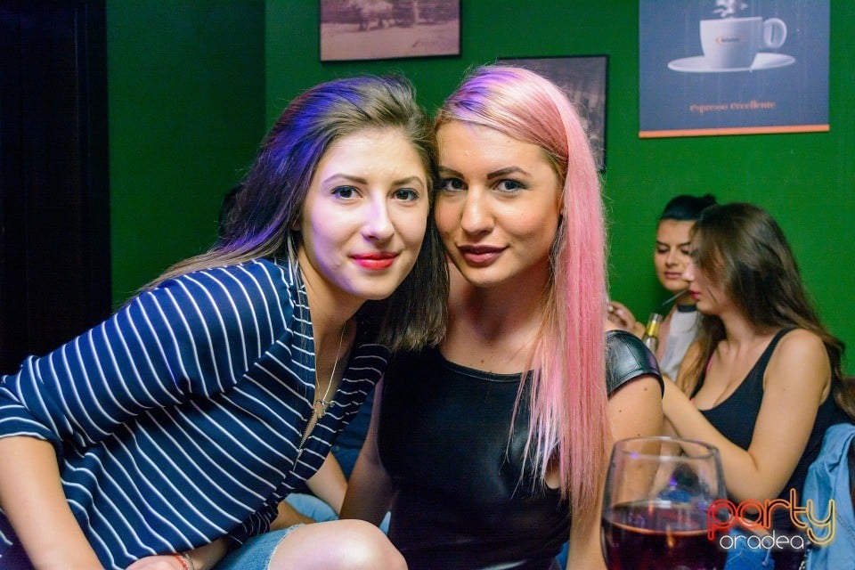 Saturday Night Party, Green Pub