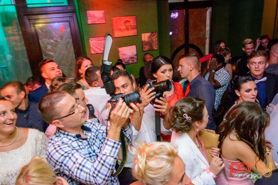 Saturday Night Party, Green Pub