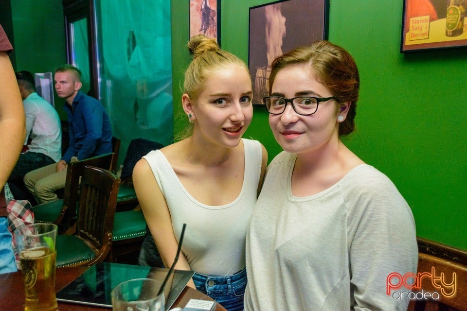 Saturday Night Party, Green Pub
