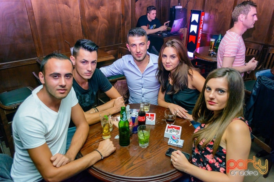 Saturday Night Party, Green Pub