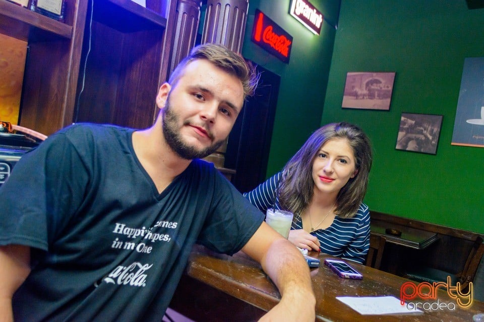 Saturday Night Party, Green Pub