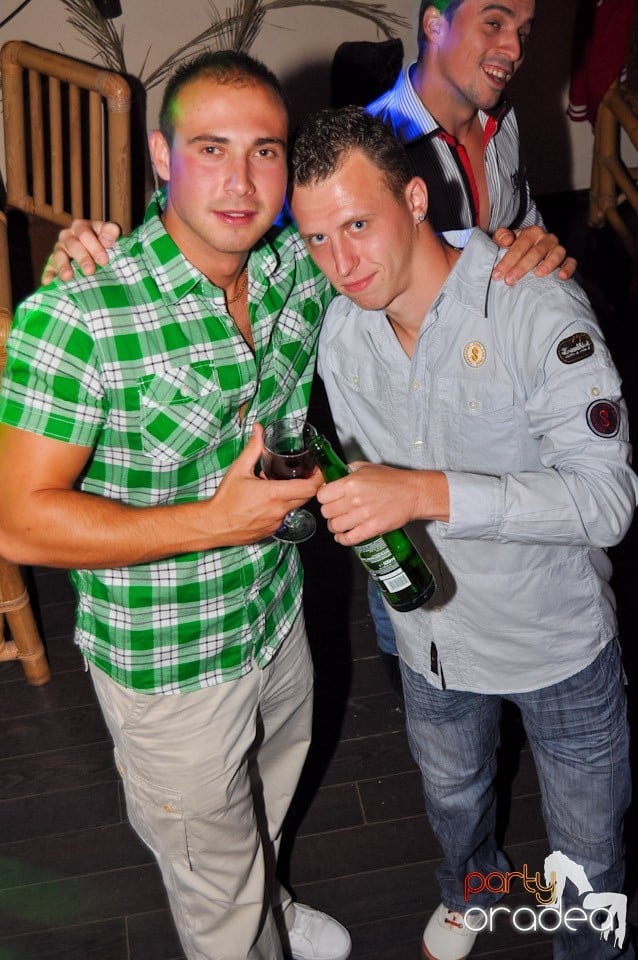 Saturday Night Zulu Party, Zulu Caffe