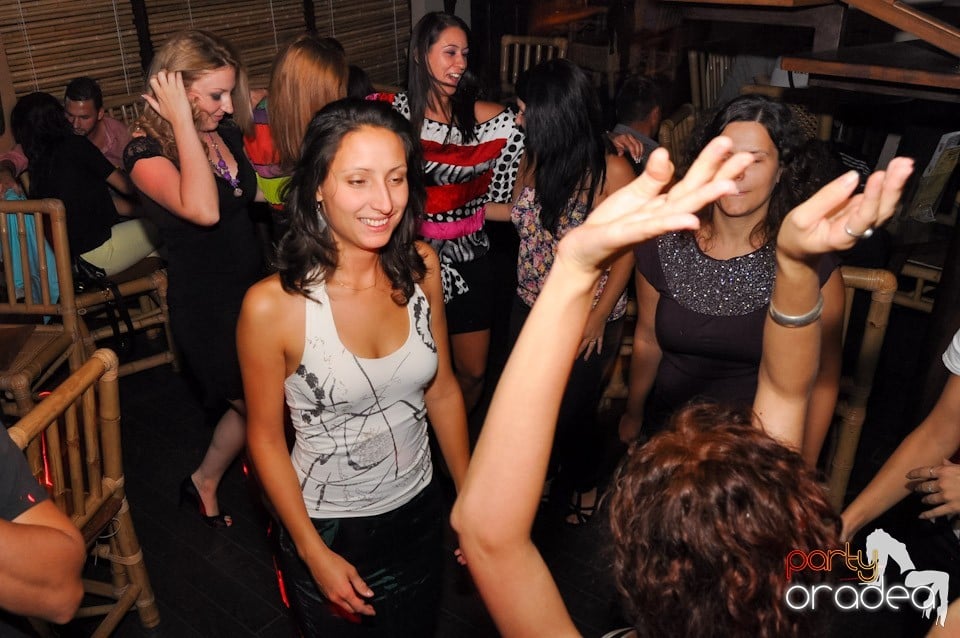 Saturday Night Zulu Party, Zulu Caffe