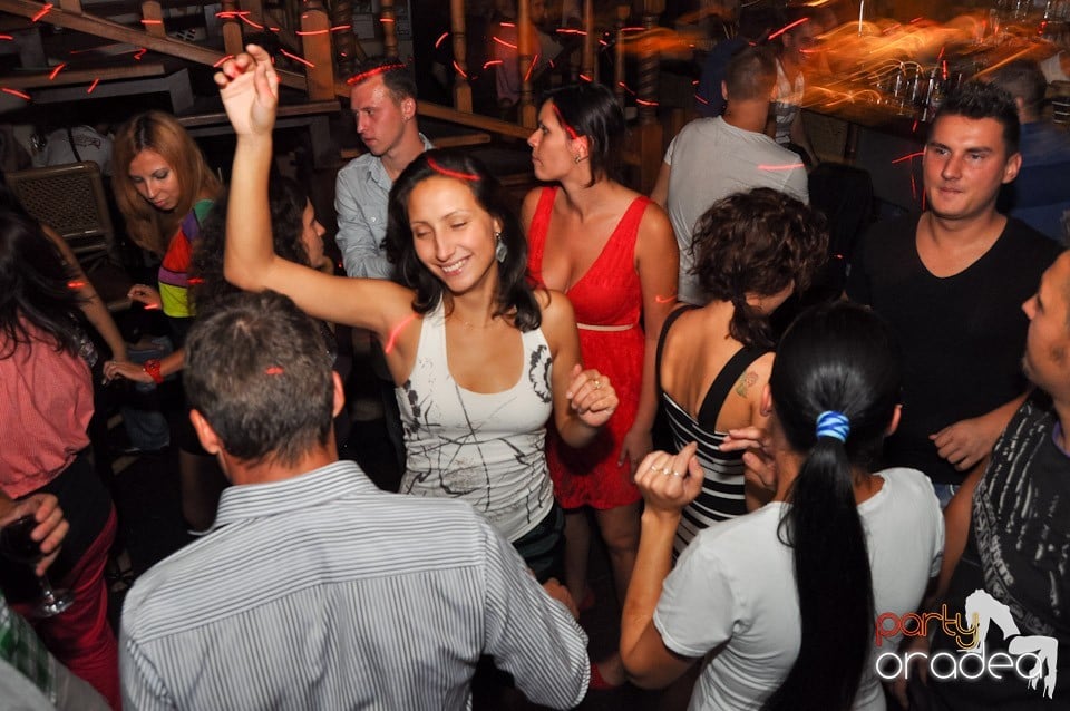 Saturday Night Zulu Party, Zulu Caffe