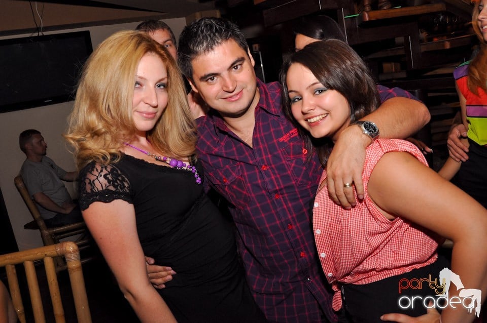 Saturday Night Zulu Party, Zulu Caffe