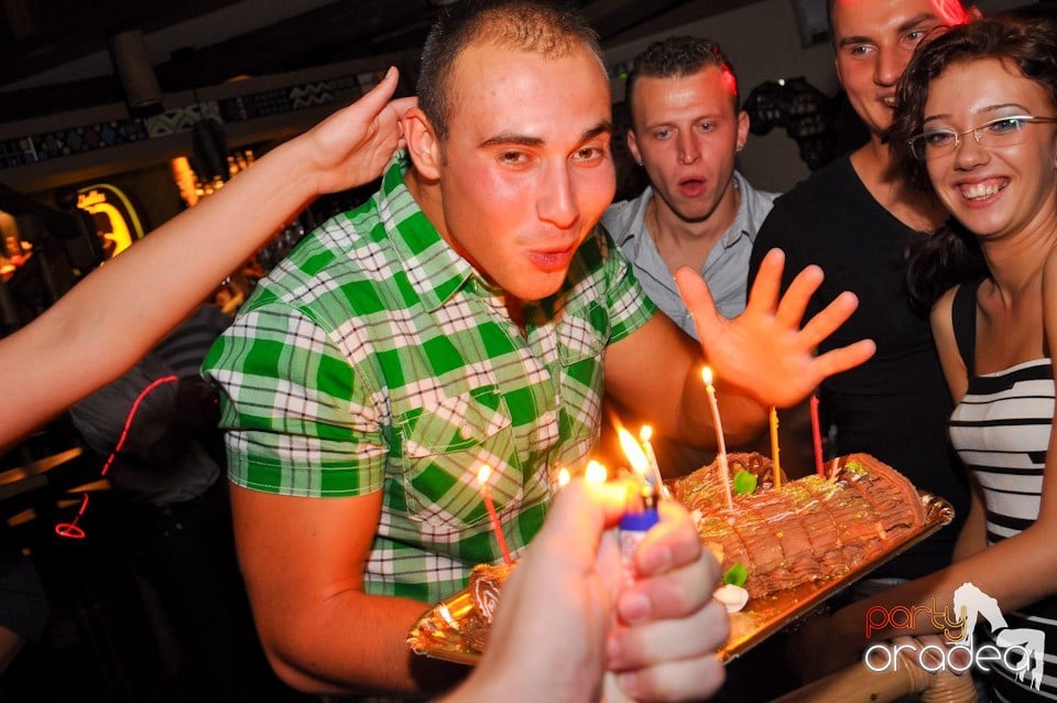 Saturday Night Zulu Party, Zulu Caffe