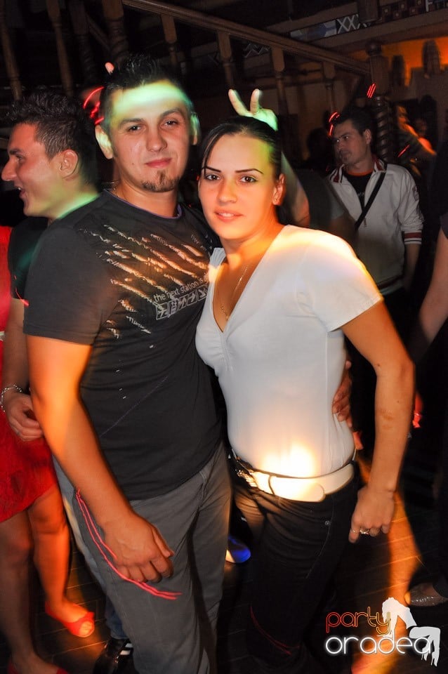 Saturday Night Zulu Party, Zulu Caffe