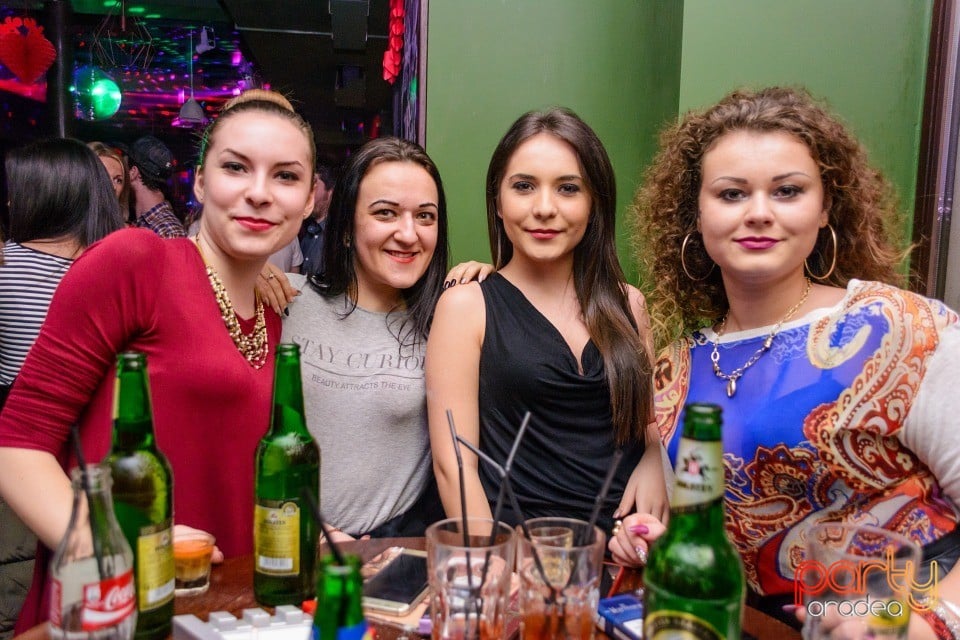 Saturday Night, Green Pub
