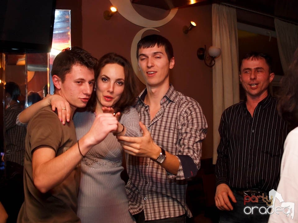 Saturday Party în Chanson, 