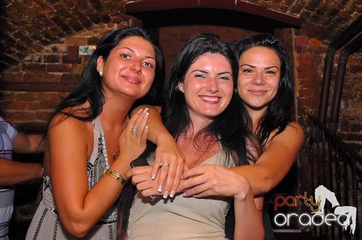 Saturday Party în Escape, 