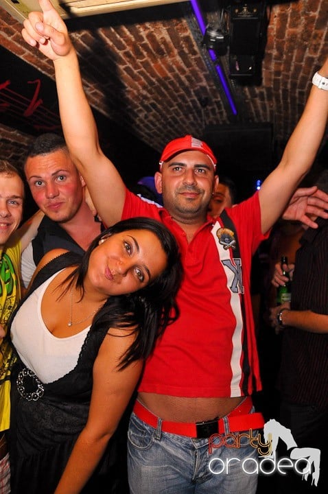 Saturday Party în Escape, 