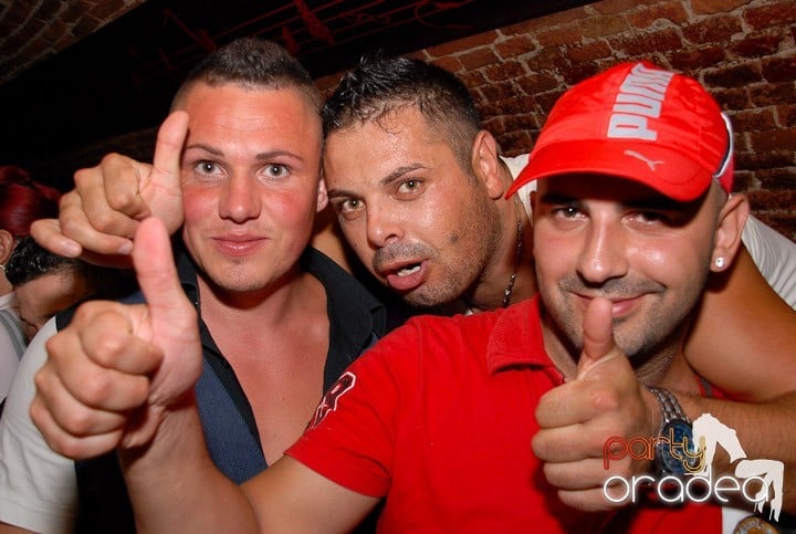 Saturday Party în Escape, 