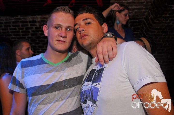 Saturday Party în Escape, 