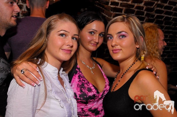 Saturday Party în Escape, 