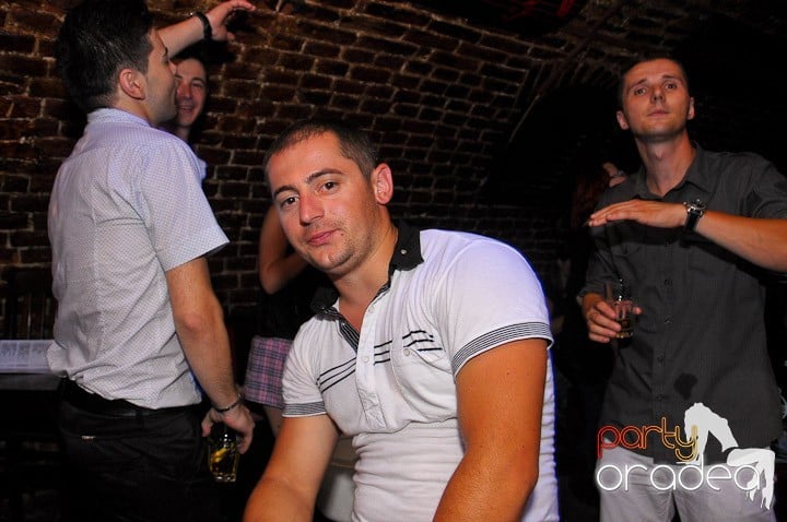 Saturday Party în Escape, 