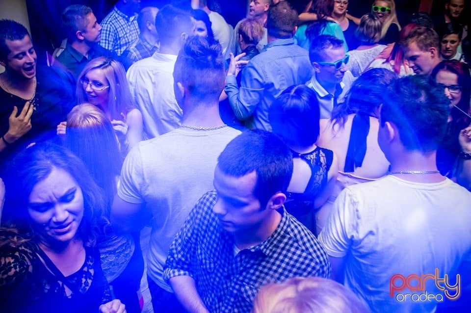 Saturday Party în Window Pub, 