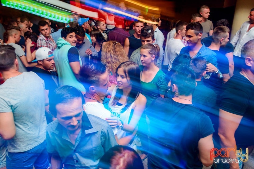 Saturday Party în Window Pub, 