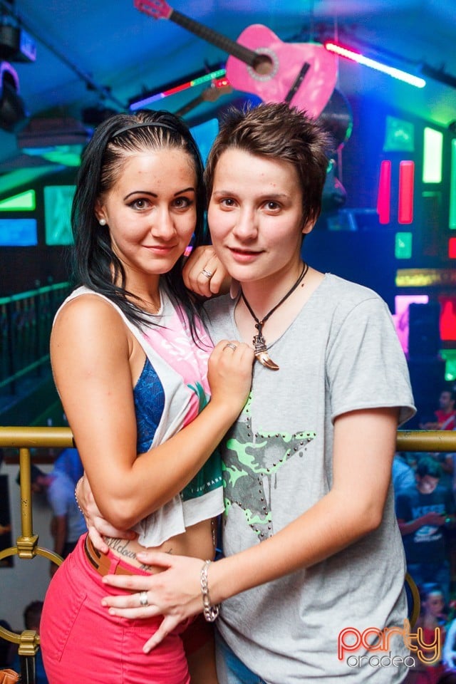 Saturday Party în Window Pub, 