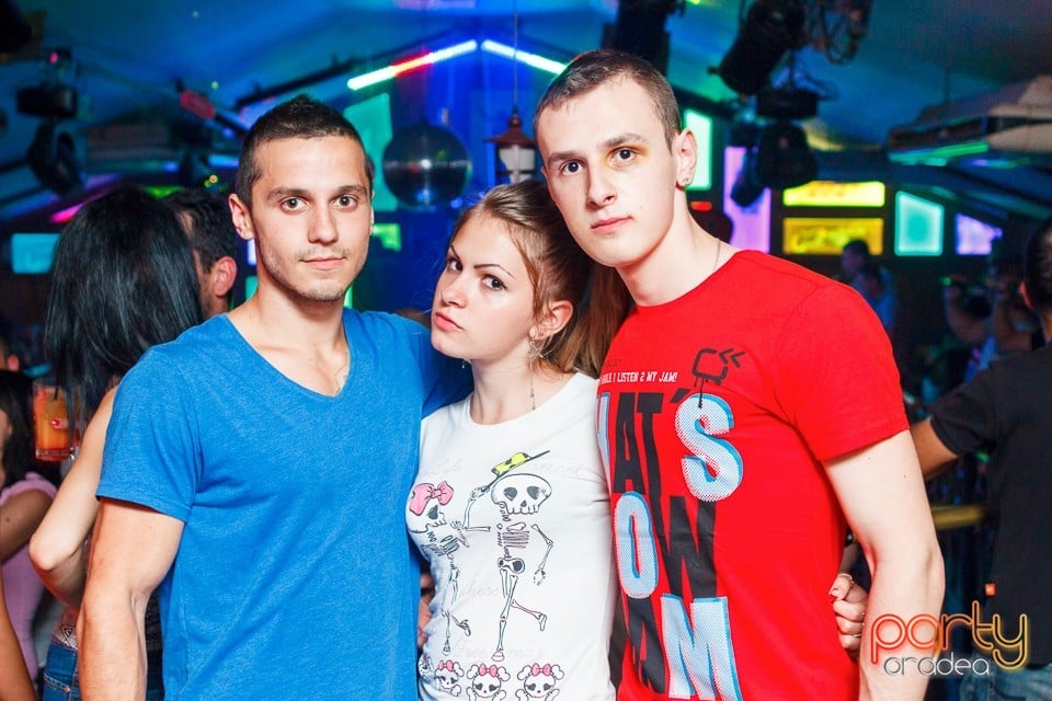 Saturday Party în Window Pub, 