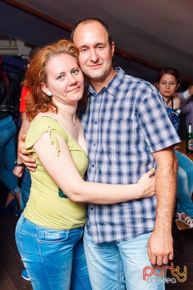 Saturday Party în Window Pub, 