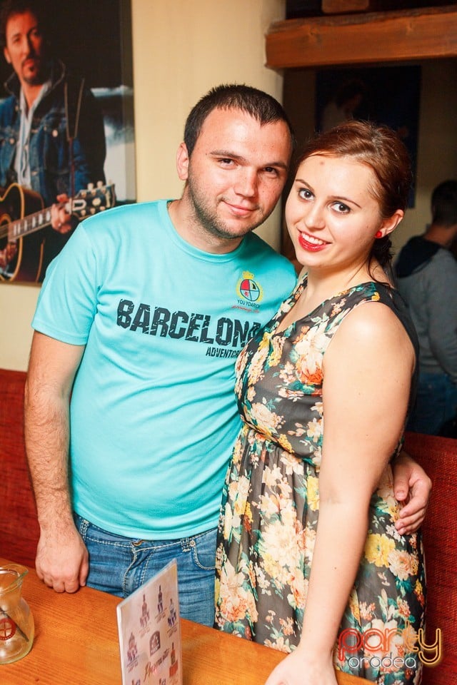 Saturday Party în Window Pub, 