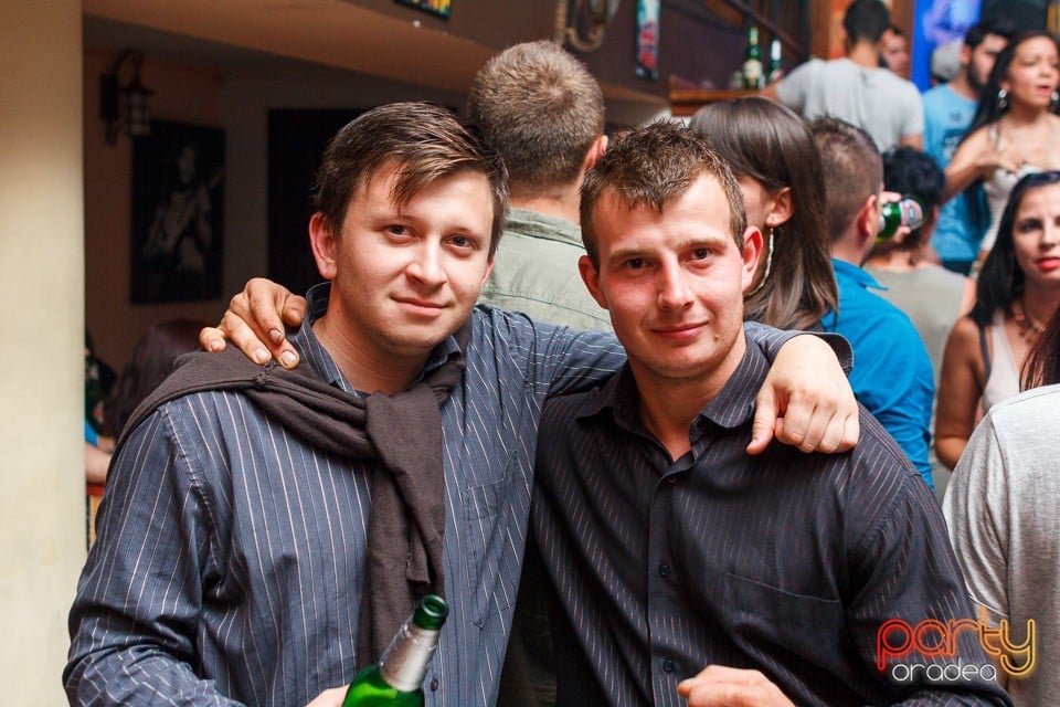 Saturday Party în Window Pub, 