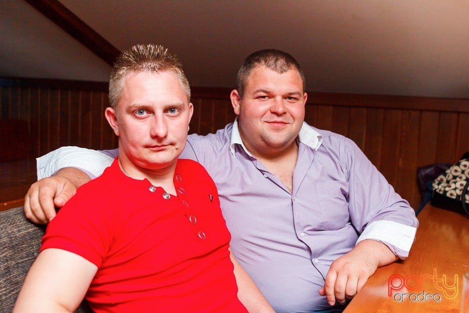 Saturday Party în Window Pub, 