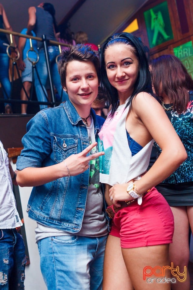 Saturday Party în Window Pub, 